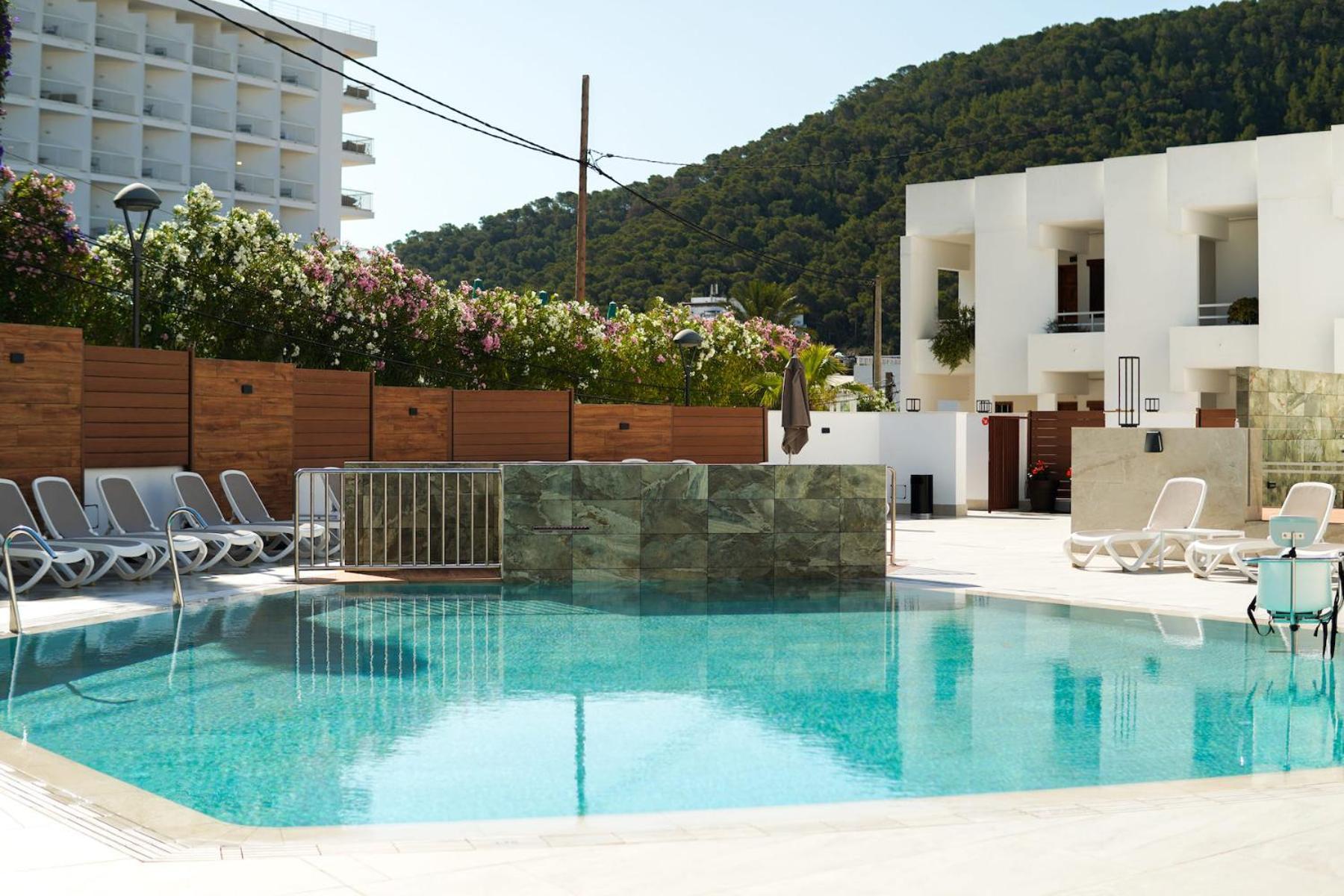 Typic Oasis Sa Tanca Apartamento Cala Llonga  Exterior foto