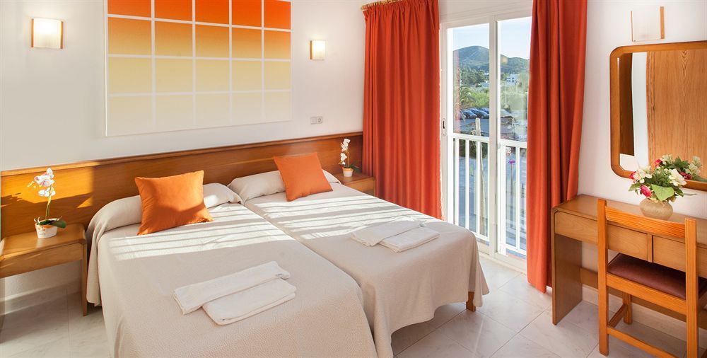 Typic Oasis Sa Tanca Apartamento Cala Llonga  Exterior foto