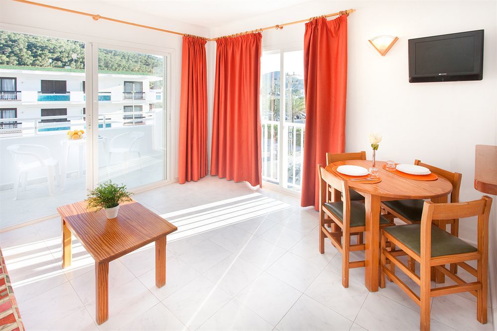 Typic Oasis Sa Tanca Apartamento Cala Llonga  Exterior foto