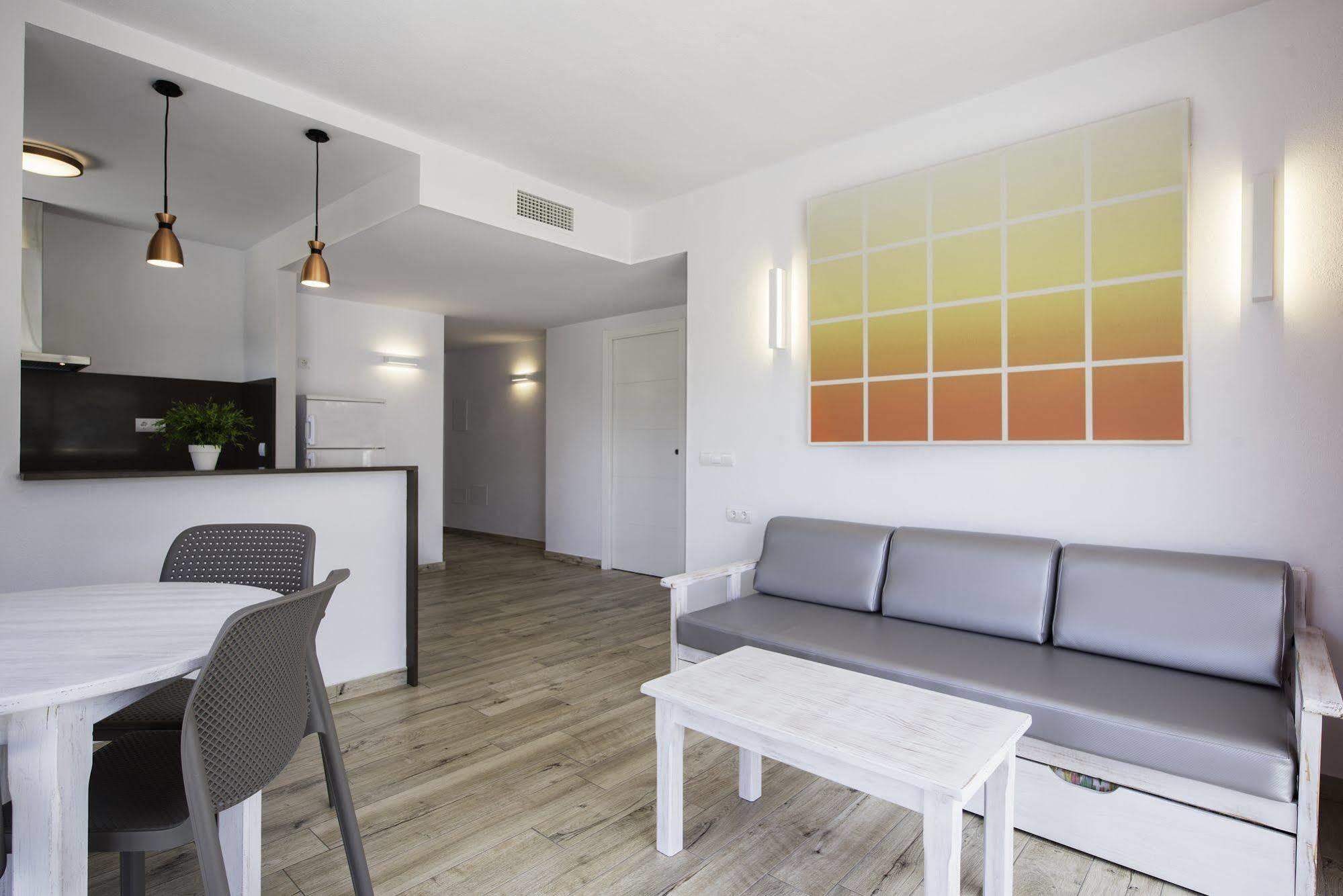 Typic Oasis Sa Tanca Apartamento Cala Llonga  Exterior foto