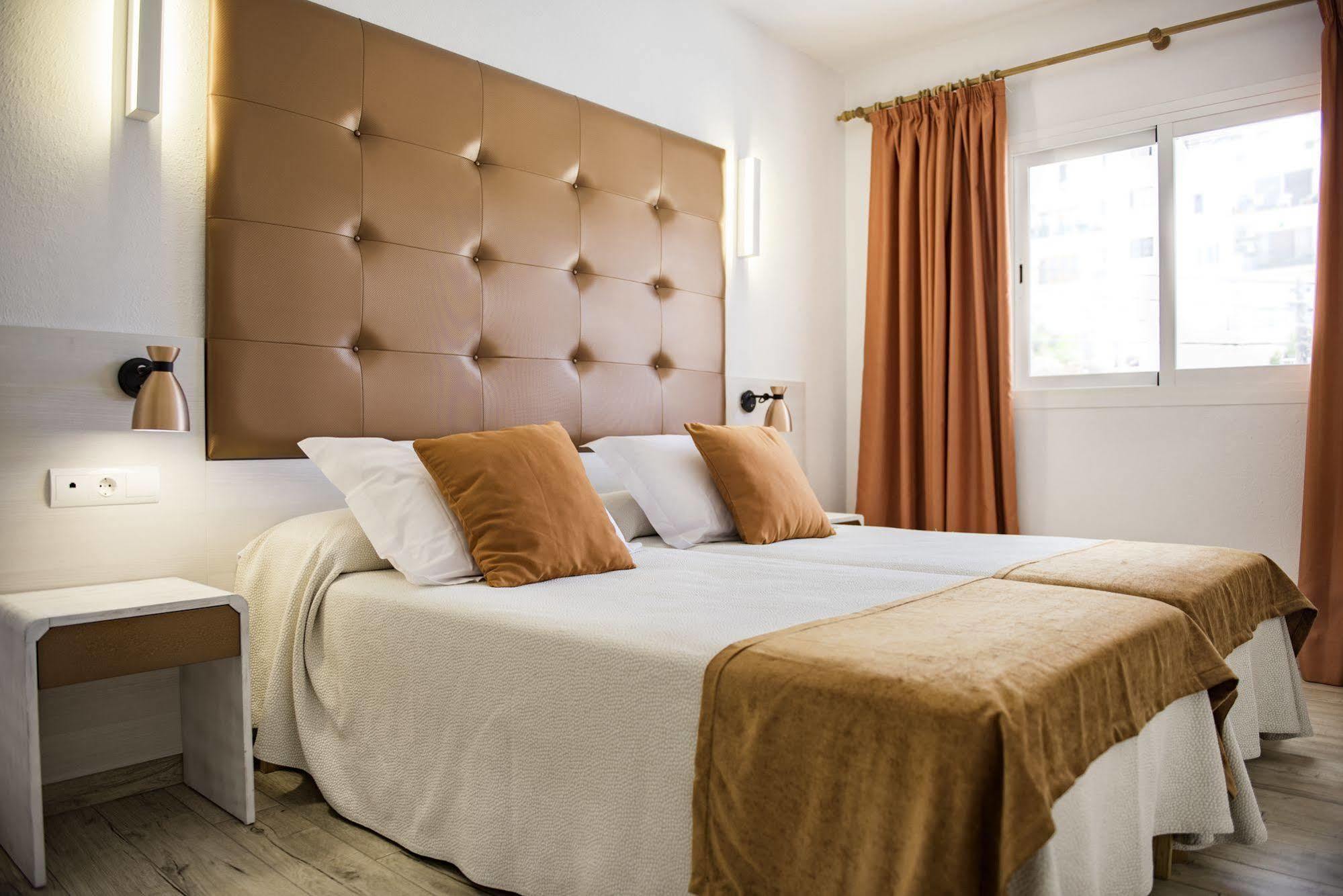 Typic Oasis Sa Tanca Apartamento Cala Llonga  Exterior foto