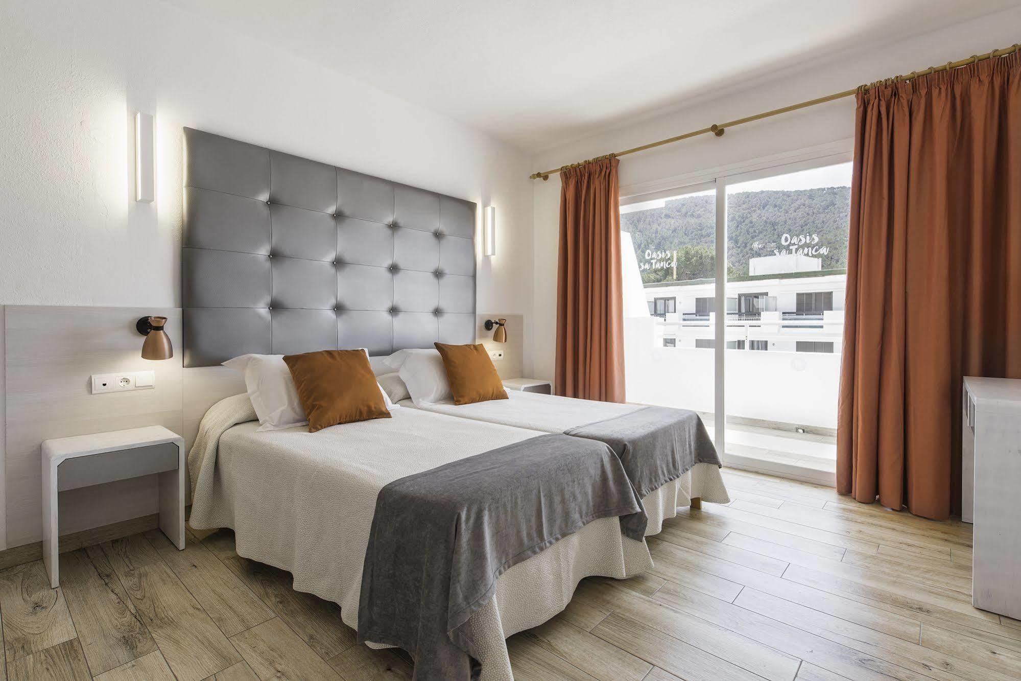 Typic Oasis Sa Tanca Apartamento Cala Llonga  Exterior foto